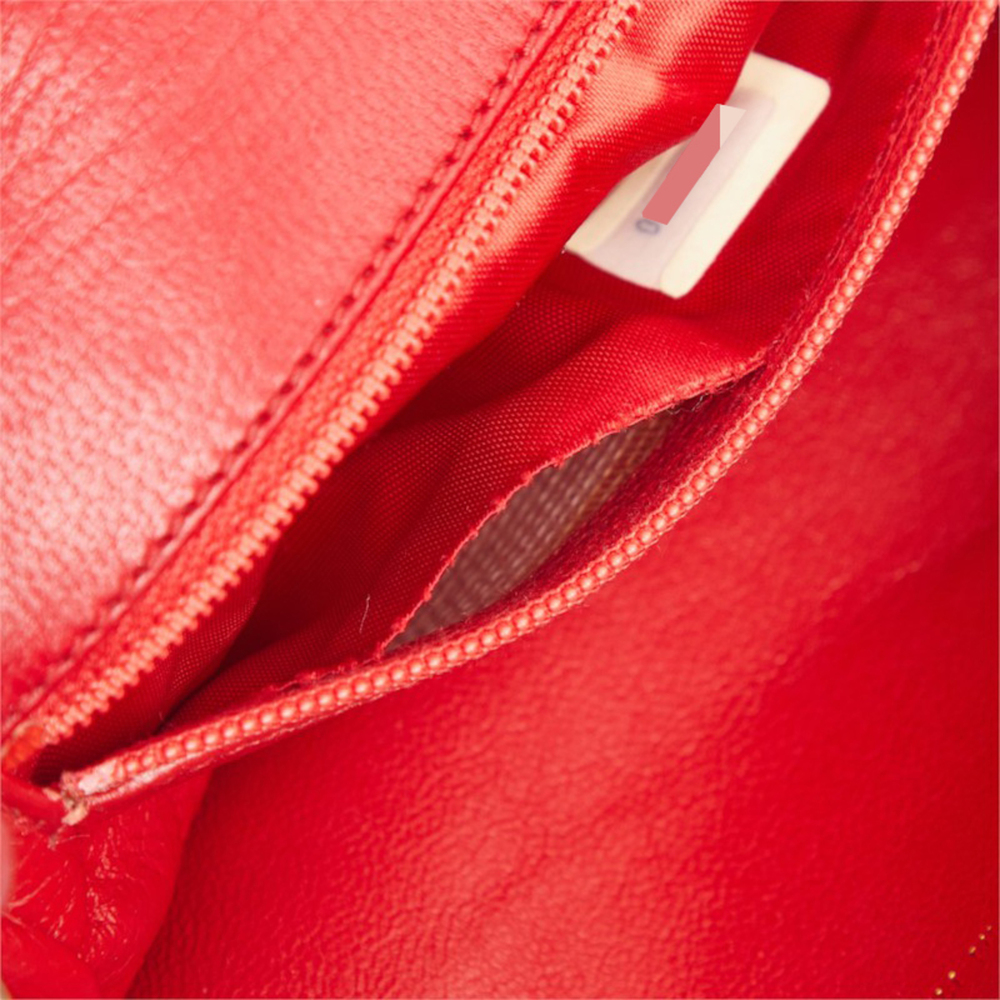 CHANEL Bag - Picture 9 of 13